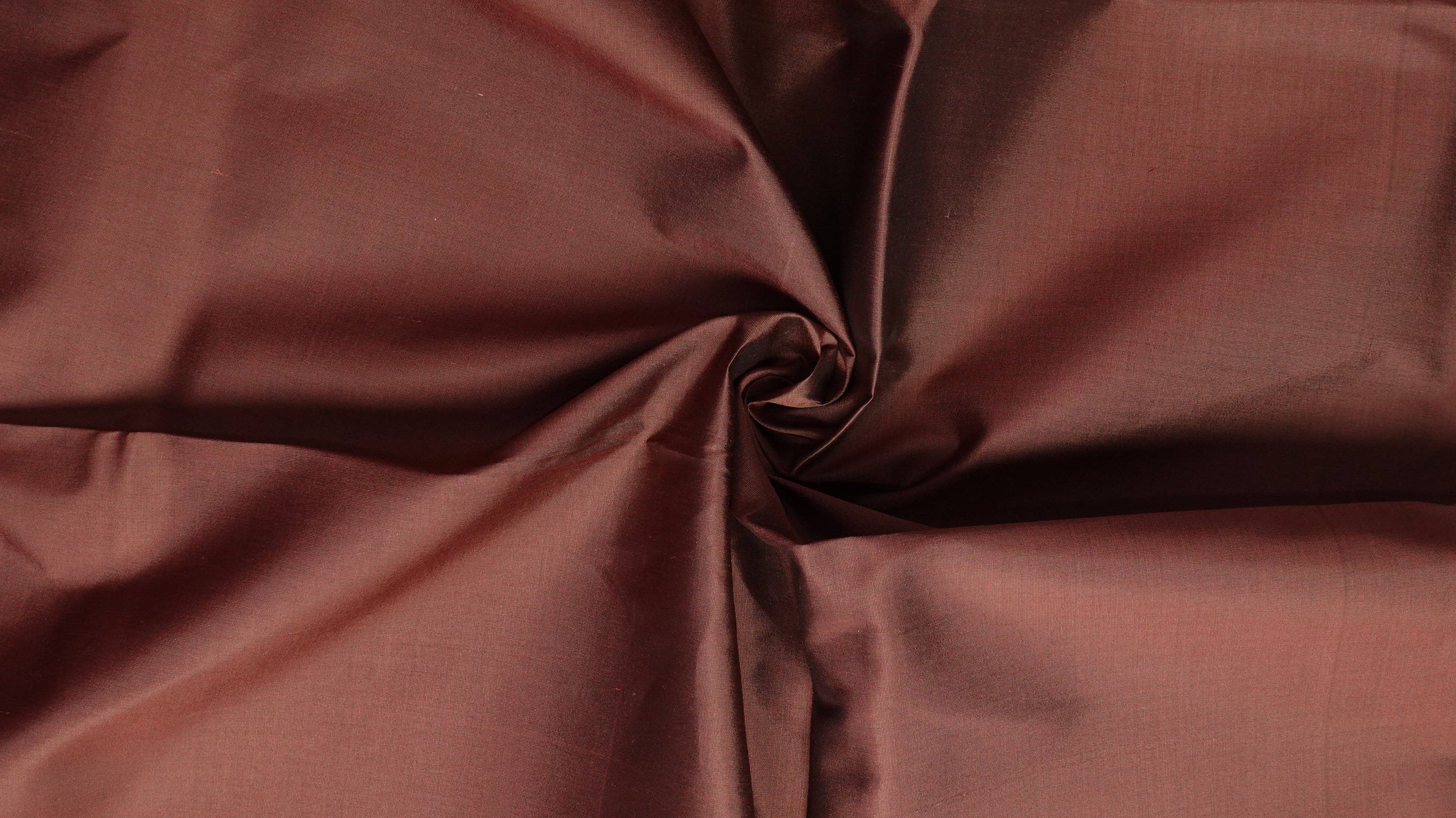 ผ้าไหมสีพื้น เนื้อเรียบ ไหมแท้ 2เส้น สีน้ำตาลโกโก้ (ราคาต่อหลา) รหัส C-NY-SKU-36569