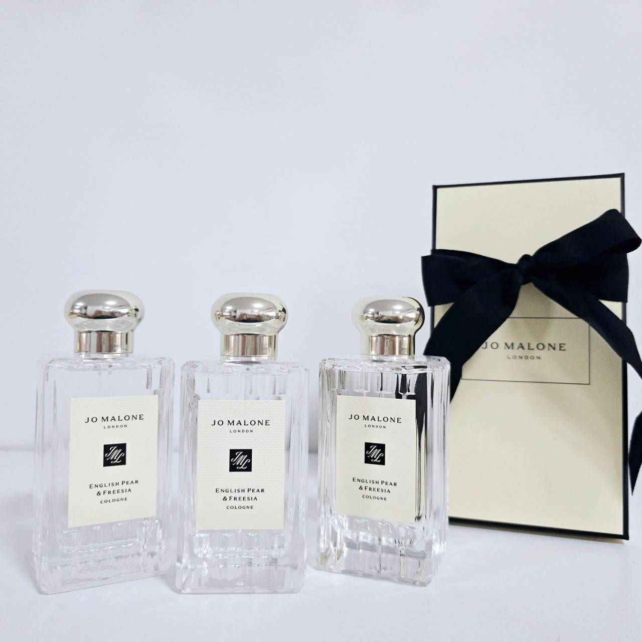น้ำหอมแท้ Jo malone English pear & freecia 100ml ( limited wave bottle ) อปก. กล่อง โบว์