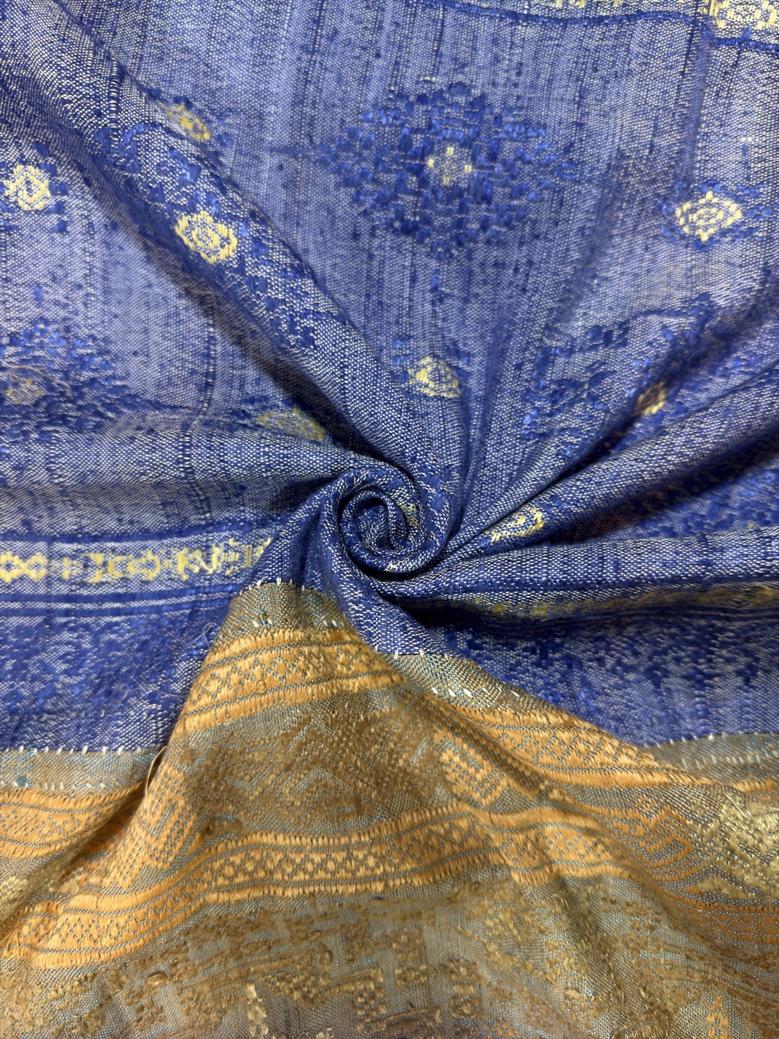 ซิ่นขิดไหม ต่อหัว ขนาด1x2เมตร สีน้ำเงิน รหัส R4F-155-1246820