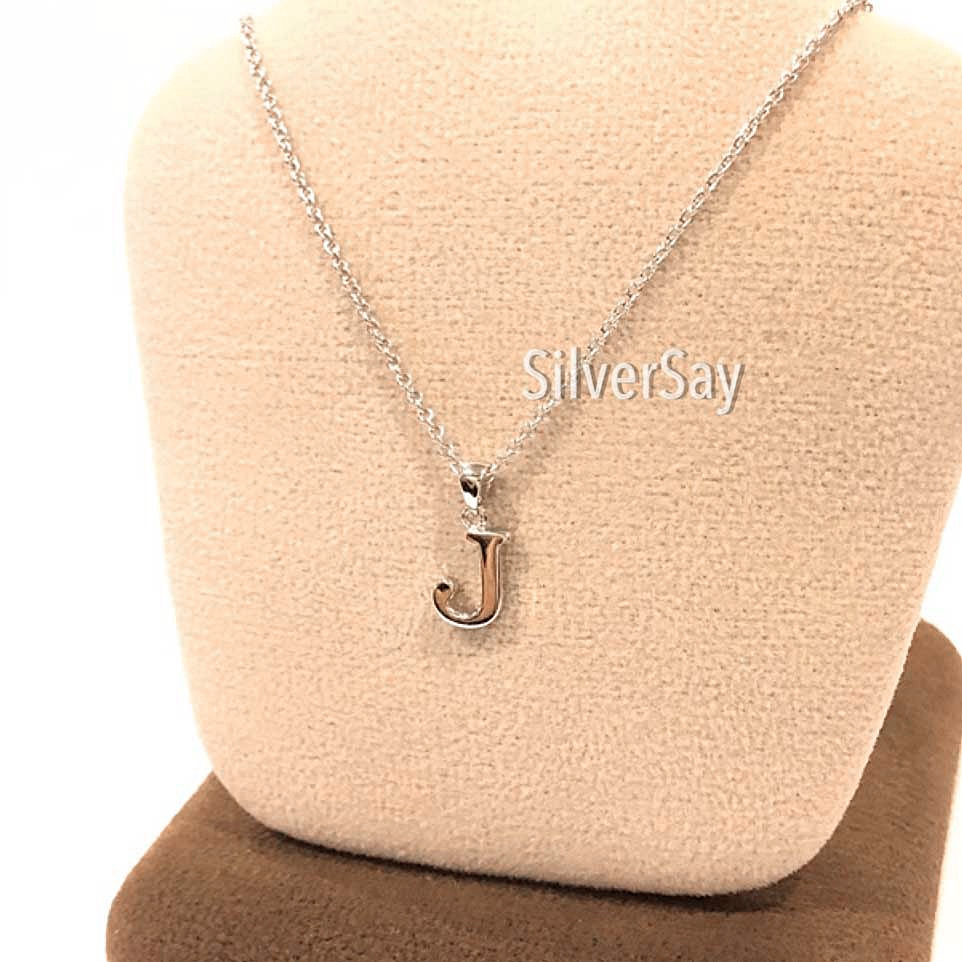 จี้ตัวอักษร J
