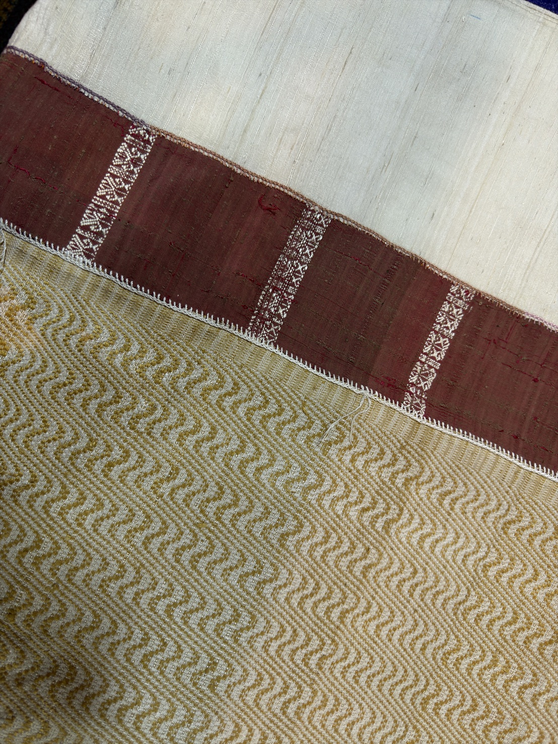 ซิ่นขิดไหม ต่อหัว ต่อเชิง ขนาด1x2เมตร สีเหลืองทองนวล รหัส R4F-155-1246813