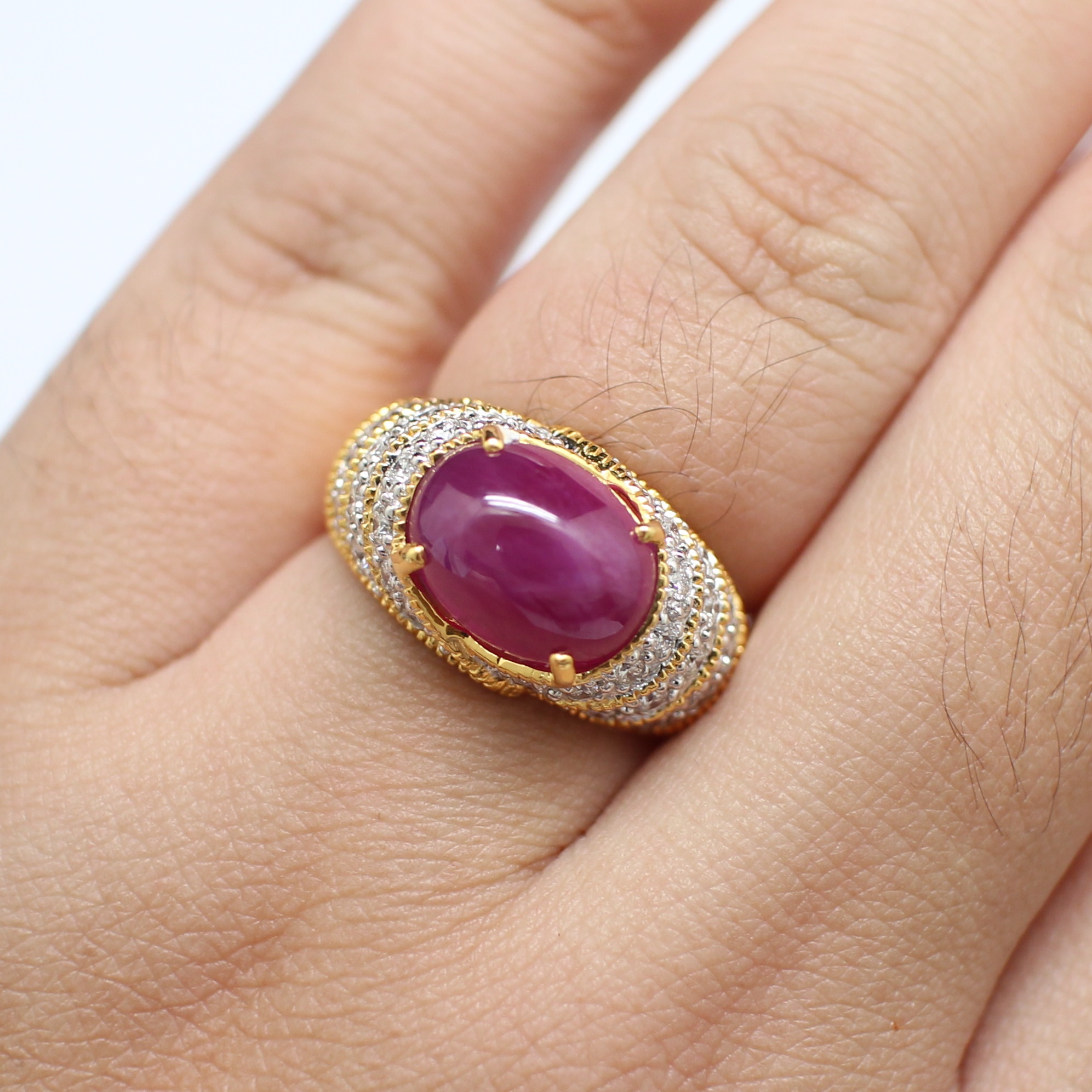 RG250353 แหวนทับทิมพม่าบ่าข้างเพชร ทับทิม 4.8 กะรัต เพชรแท้ 32 เม็ด 0.52 กะรัต ทองแท้ 18k นน.รวม 8.8 กรัม ขนาดแหวน 53