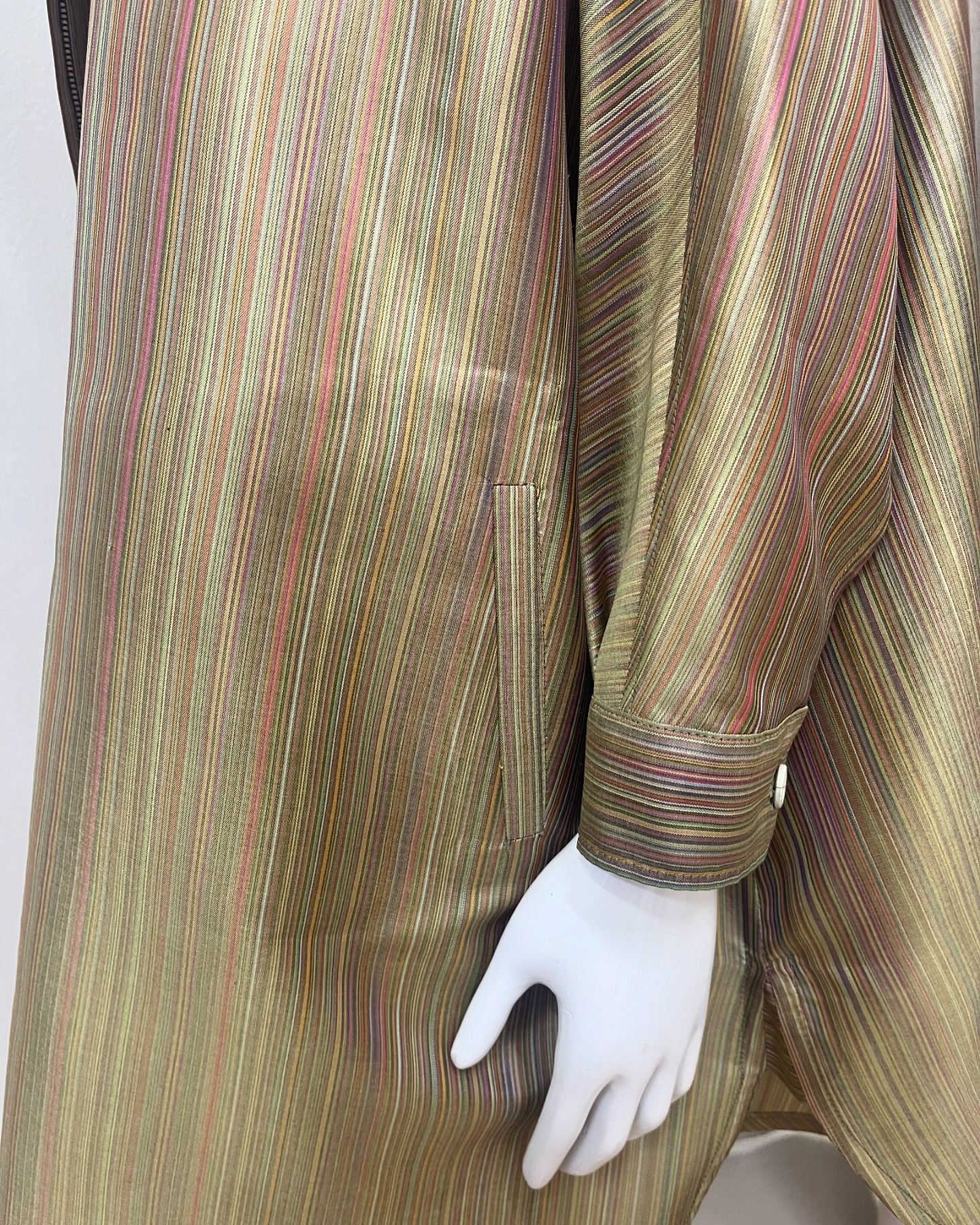 แบบตัด เสื้อผ้าไหมยาว ใส่เป็นเดรสได้ (ไม่รวมผ้า) ตามแบบ รหัส CUT-51-1019673