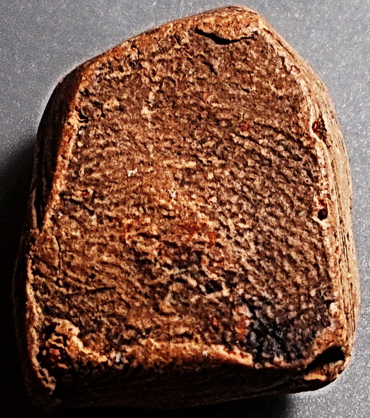 พระปิดตากระบองไขว้ หลวงพ่อโหน่ง วัดคลองมะดัน สุพรรณบุรี