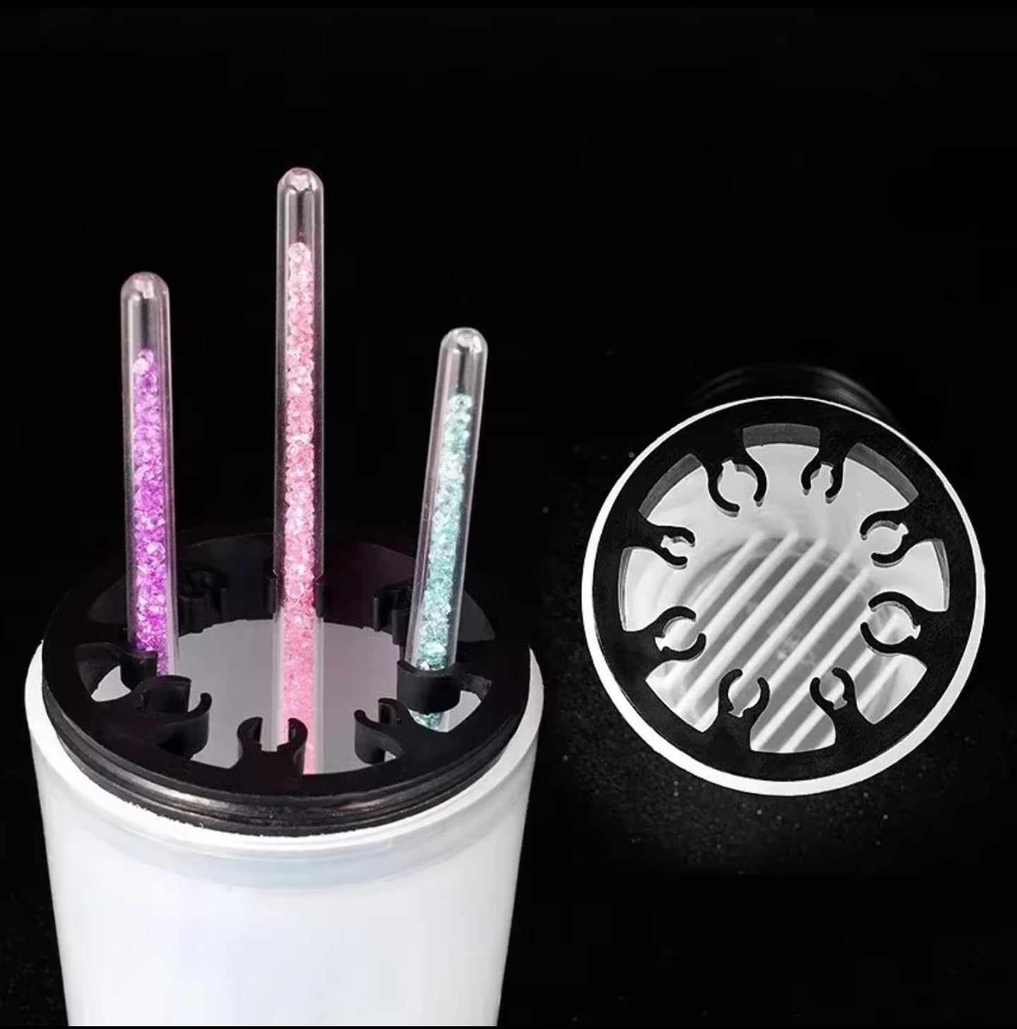 ถ้วยล้างพู่กัน แก้วสำหรับแช่พู่กัน มีตัวหนีบช่วยถนมขนพู่กัน