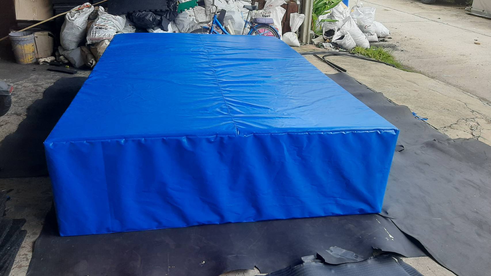 เบาะกระโดดสูงหนา20cm