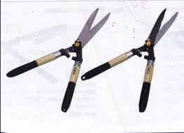 META JH-615-xx กรรไกรตัดหญ้าด้ามไม้โอ๊ค ใบมีดตรง-หยัก เมต้า