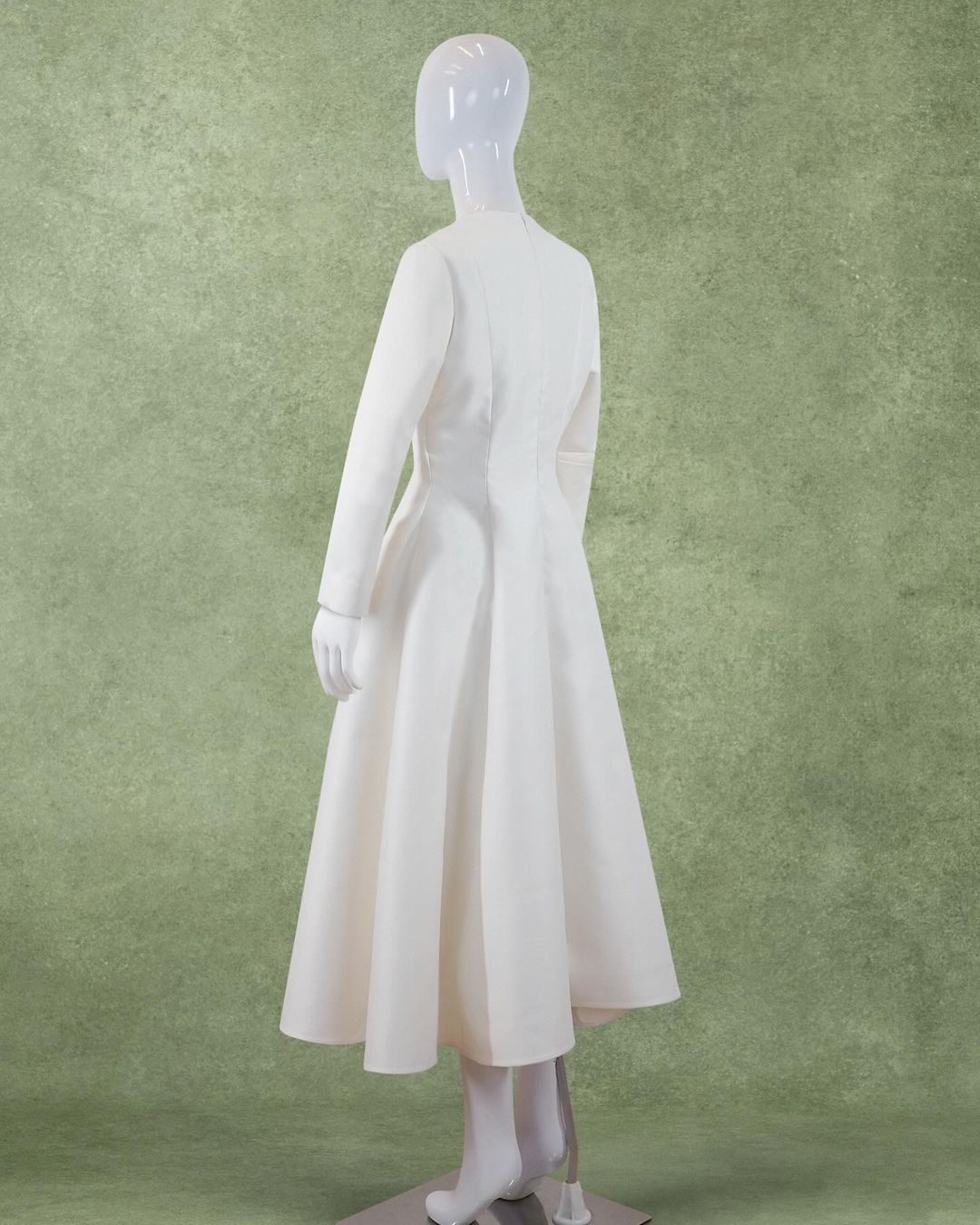 แบบตัดชุด เดรสผ้าไหม (ไม่รวมผ้า) chobmai x JHN รหัส CUT-51-03236718