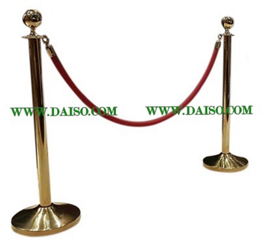 เสากั้นทางเดินสแตนเลสชุบสีทอง เสากั้นทางเดินแบบใช้สายคล้องสีทอง
