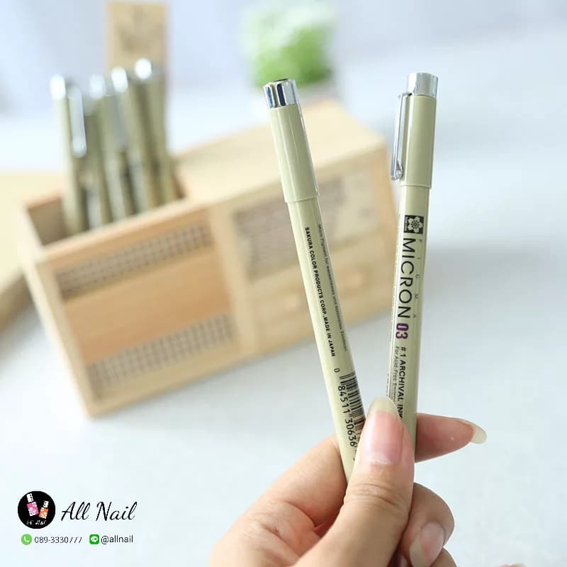 ปากกาเพ้นท์เล็บ สีดำ ขนาดหัว0.2mm