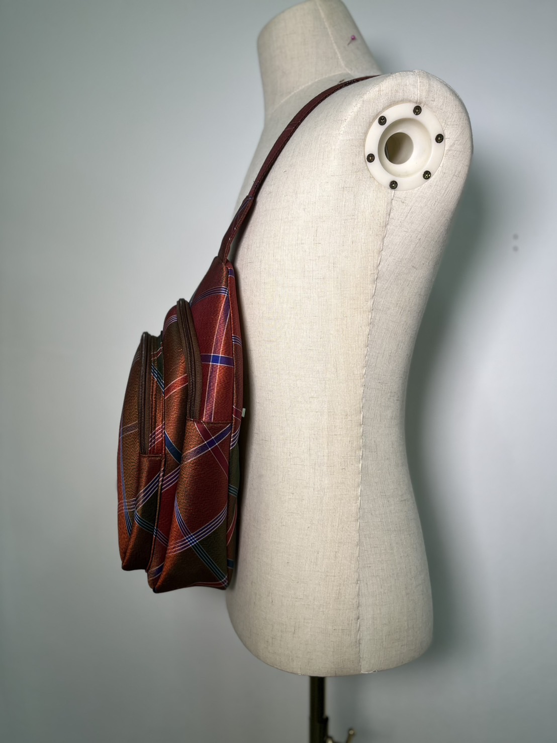 สั่งตัด กระเป๋าเป้คาดอก ขนาด 8x13นิ้ว (ไม่รวมผ้า) รหัส GO-26