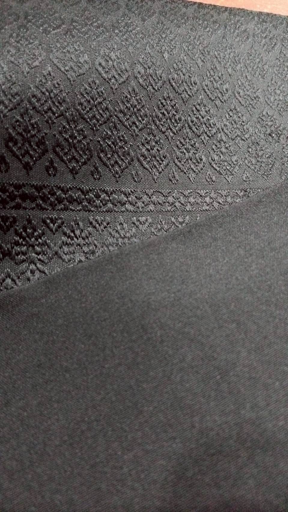 (ผ้าชุด)ไหมยกสุรินทร์ ขนาด 1x4เมตร (ลาย 2เมตร+สีพื้น 2เมตร) สีดำสนิท รหัส N10-NY-0311684