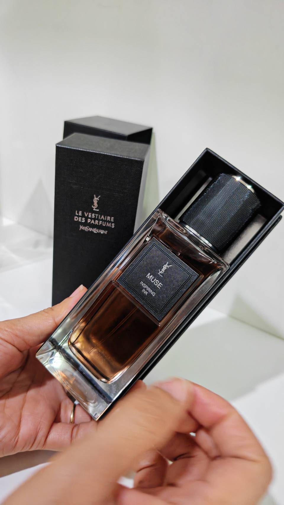 น้ำหอมแท้แบ่งขาย YSL Jumpsuit Vibrant Magnolia (Le Vestiaire des Parfums)