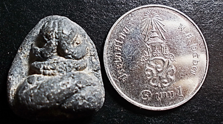 พระปิดตา เนื้อผงใบลานเก่า ไม่ทราบที่