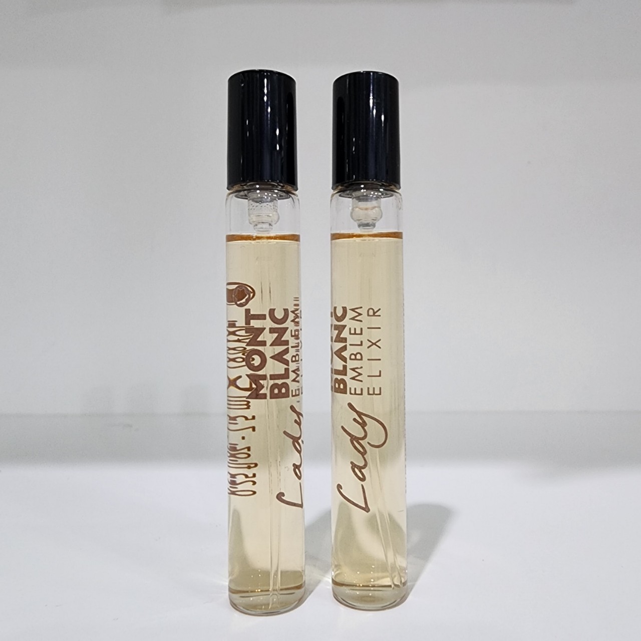 น้ำหอมจิ๋วมินิ MontBlanc Lady Emblen Elixir Eau De Parfum 7.5ml (หัวสเปร์ย) ( Mini Perfume น้ำหอมขนาดพกพา) น้ำหอมจิ๋วมินิแบบทดลองแบบสเปรย์ พกพาก็สะดวกใช้ฉีดตามจุดชีพจร