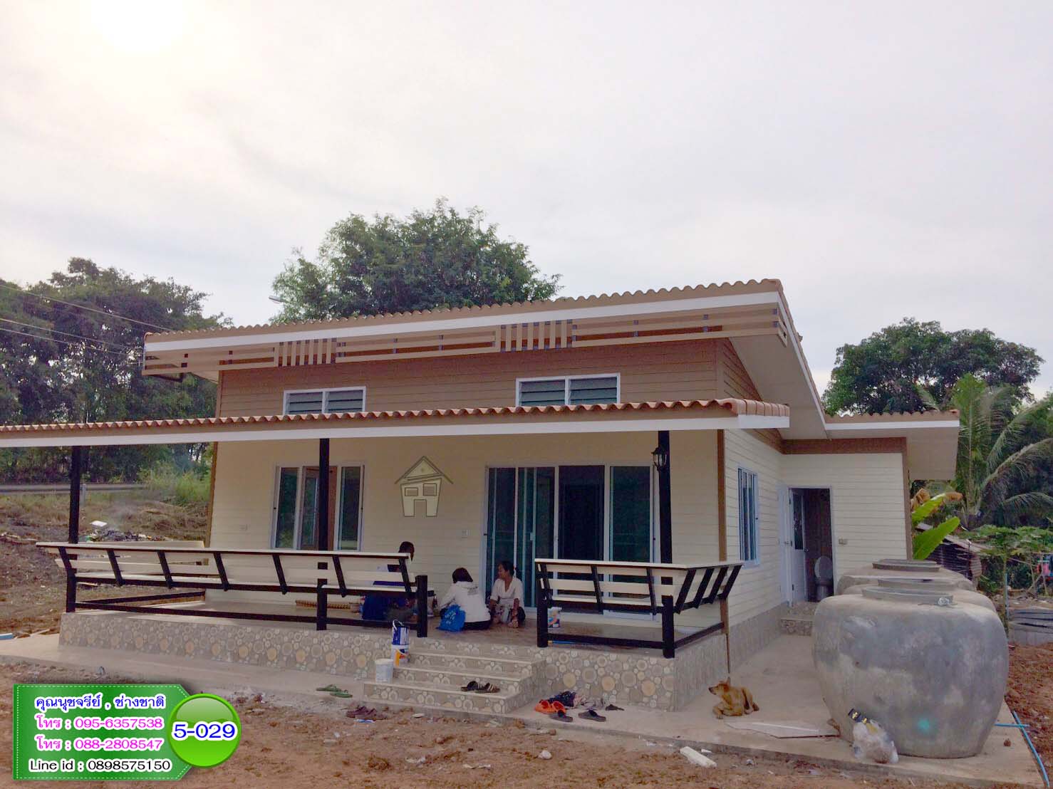 5-029 บ้านกึ่งน็อคดาวน์ คานปูน - บ้านหลังใหญ่ - ทรงโมเดิร์น