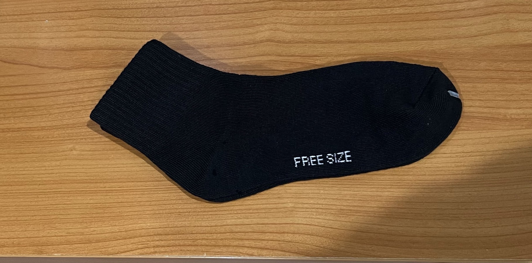 ถุงเท้านักศึกษาชายสีดำ