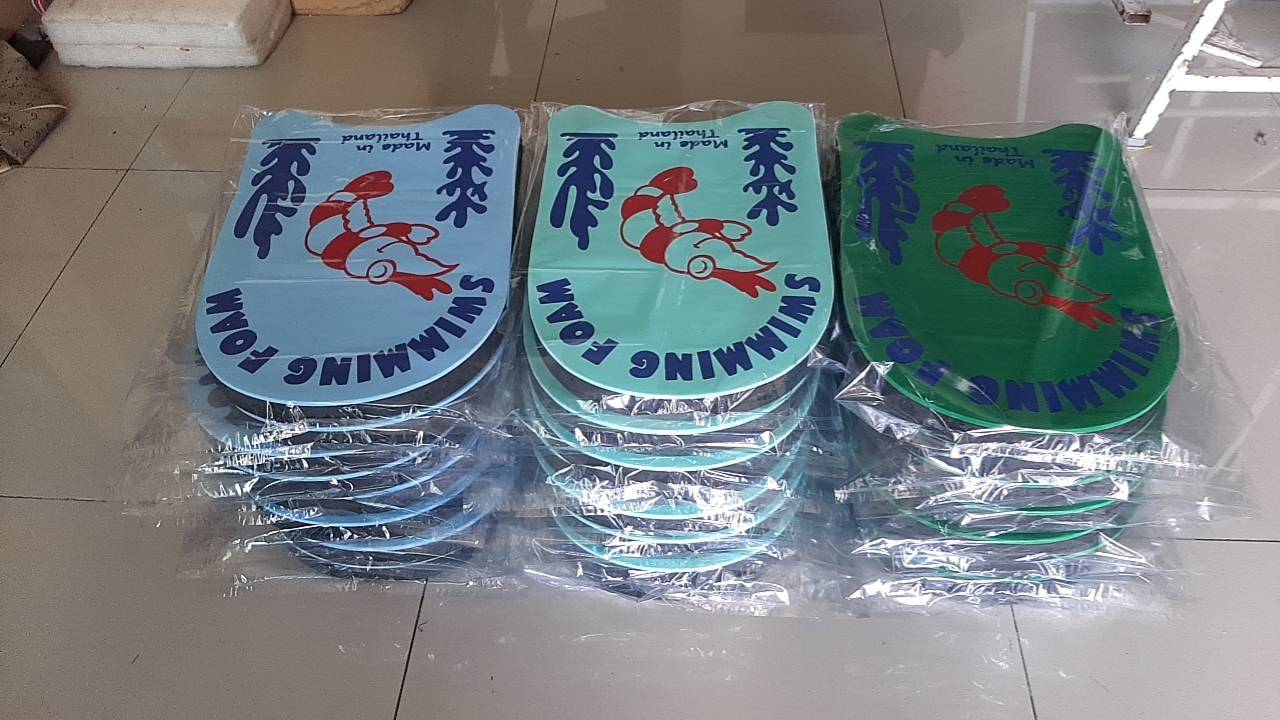 โฟมว่ายน้ำ หนา3.5cm ราคาถูกสุด ชิ้นละ 100 บาท