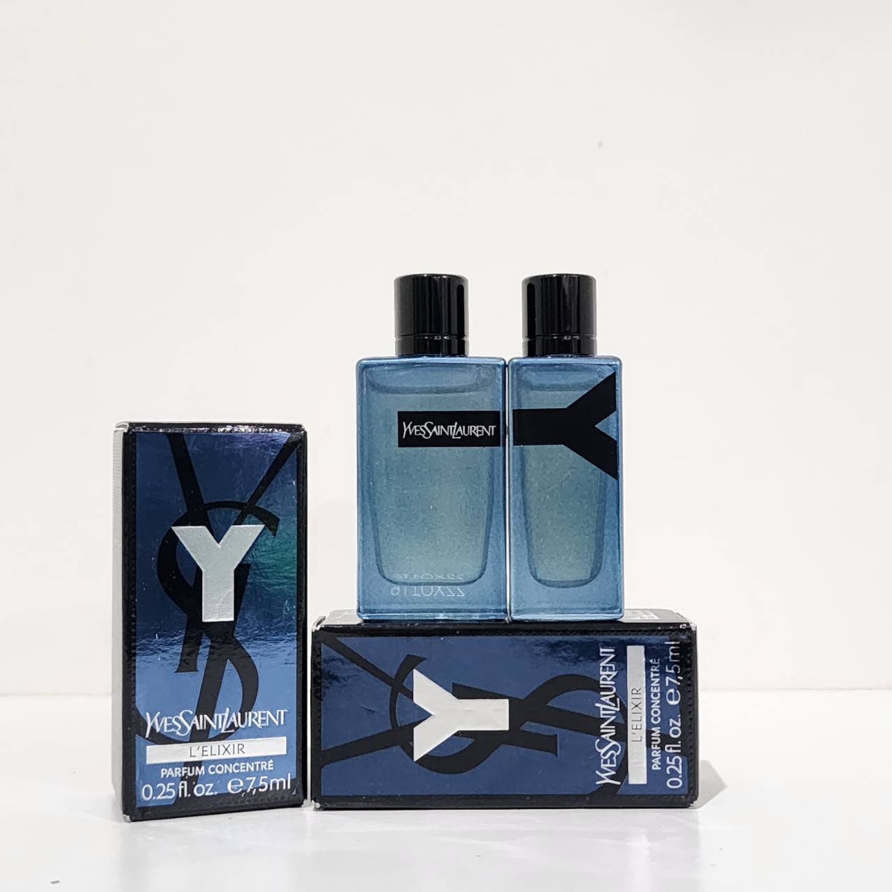 น้ำหอมจิ๋วมินิ YSL Y L'Elixir Parfum 7.5ml แบบแต้มมีกล่อง ( Mini Perfume น้ำหอมขนาดพกพา) น้ำหอมจิ๋วมินิ ขวดน่ารัก ตั้งโชว์ก็สวย พกพาก็สะดวก หัวแต้มตามจุดชีพจร