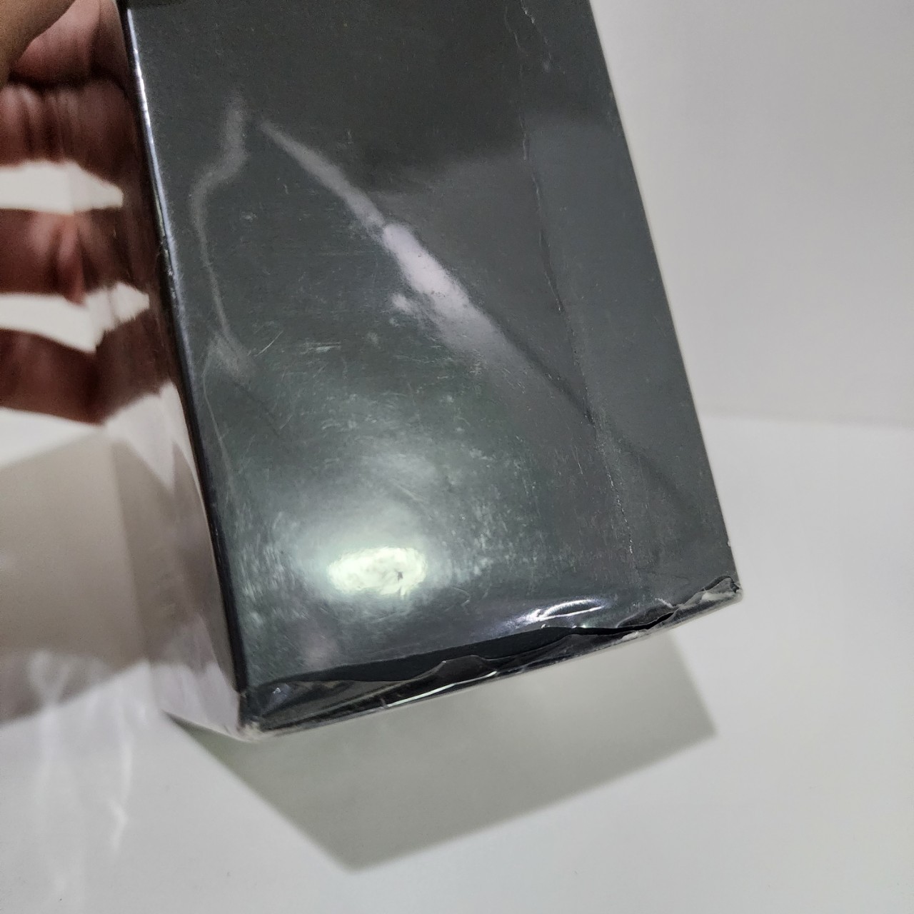 น้ำหอมแท้ Christian Dior Fahrenheit EDT 200ml กล่องซีลตูดหลุดกล่องไม่สวยบุบ ( รหัส 9L01 )