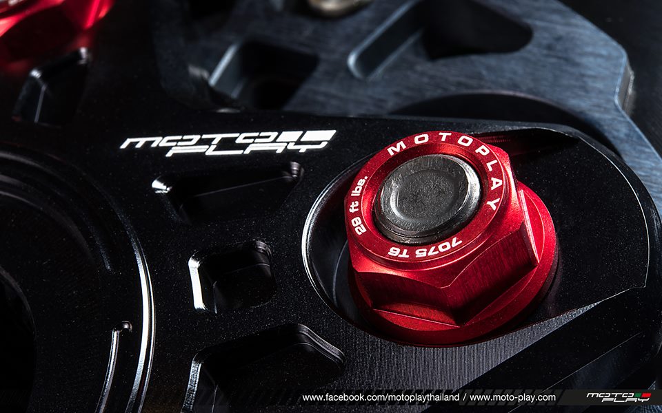 น็อตยึดสเตอร์หลัง - Monster 821 - Motoplay สีทอง