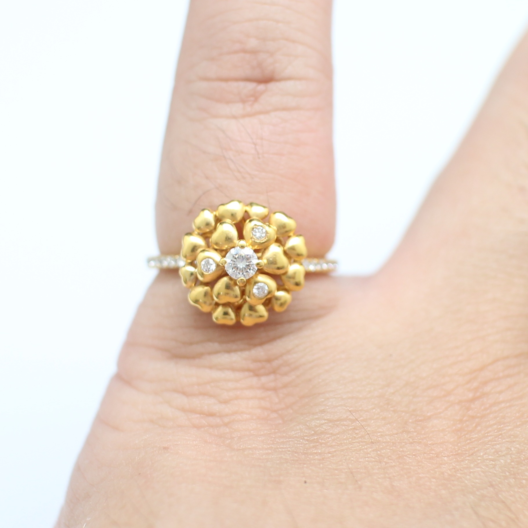 RG250216 แหวนเพชรหัวใจ Jubilee เพชรเม็ดกลาง 0.10 กะรัต ล้อมเพชร 0.24 กะรัต ทองแท้ 18k นน.รวม 3 กรัม ขนาดแหวน 50