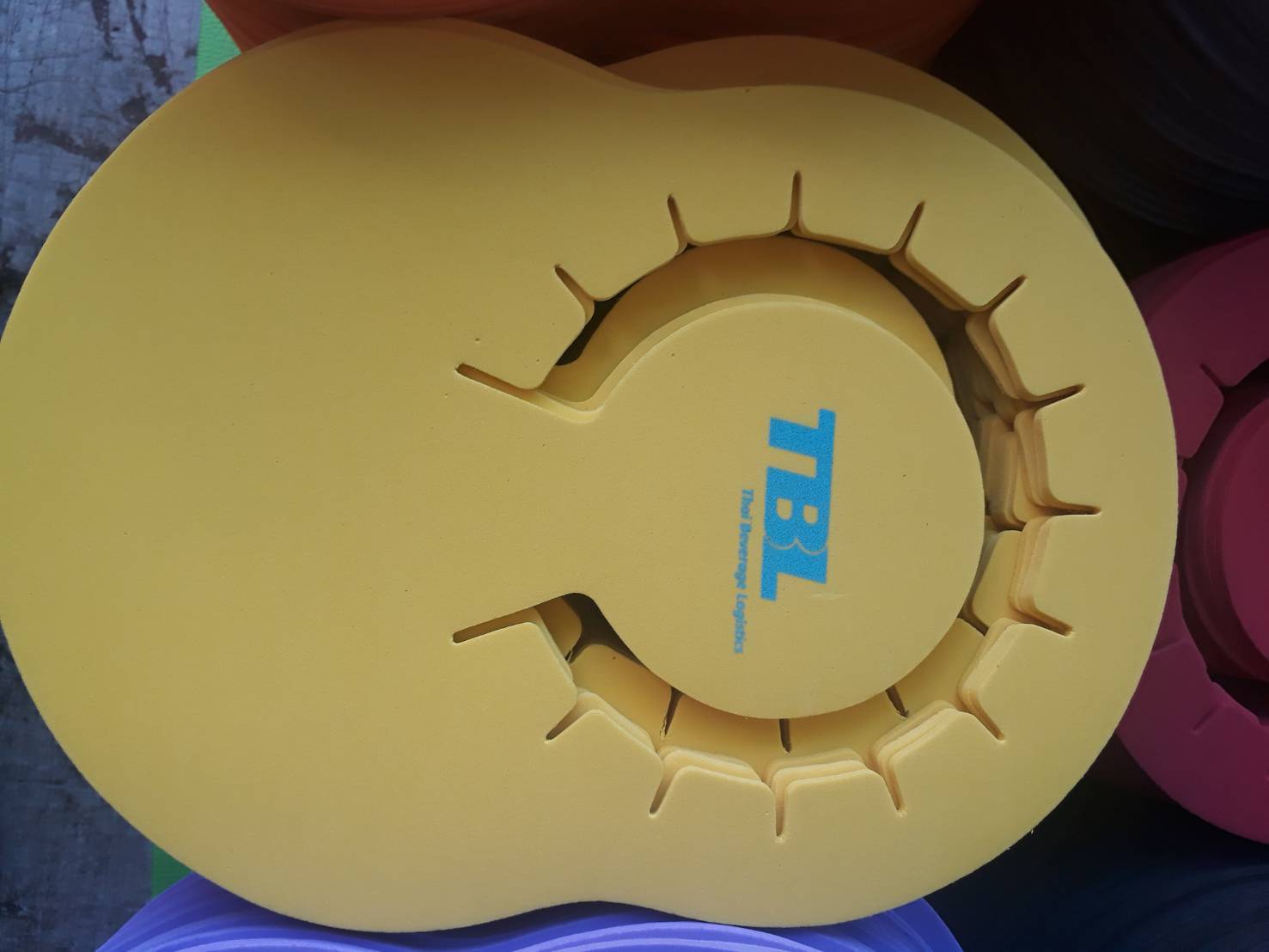 หมวกโฟมราคาถูกใบละ 10 บาท