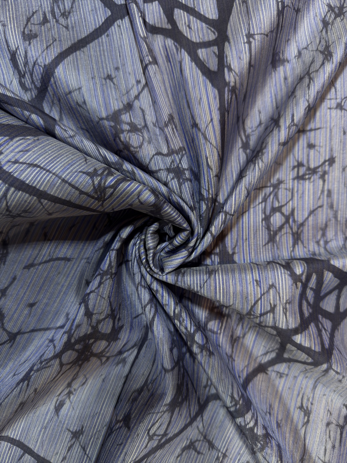 ผ้าไหมทอมือบาติก สีเทา ราคาต่อเมตร รหัส A11-Kaya-1204682