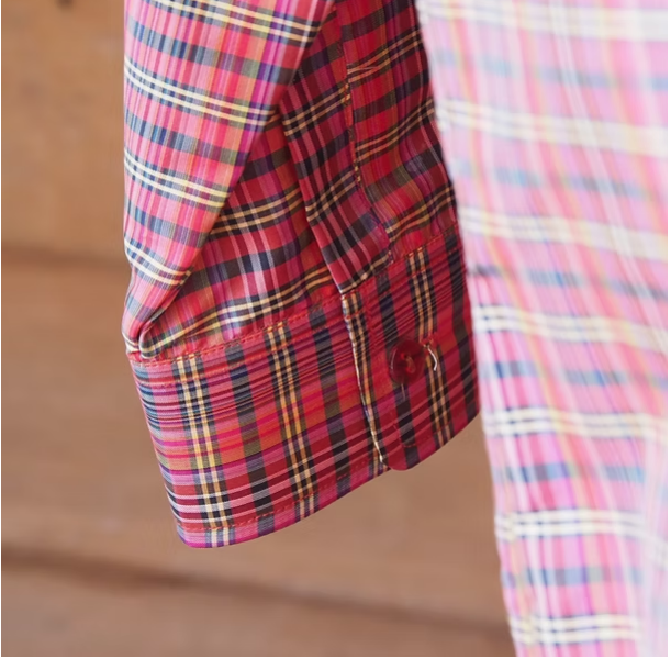 เสื้อเชิ้ตแขนยาว ผ้าไหมลายสก๊อต สีแดงสลับม่วง รหัส DN-CT-SKU100844