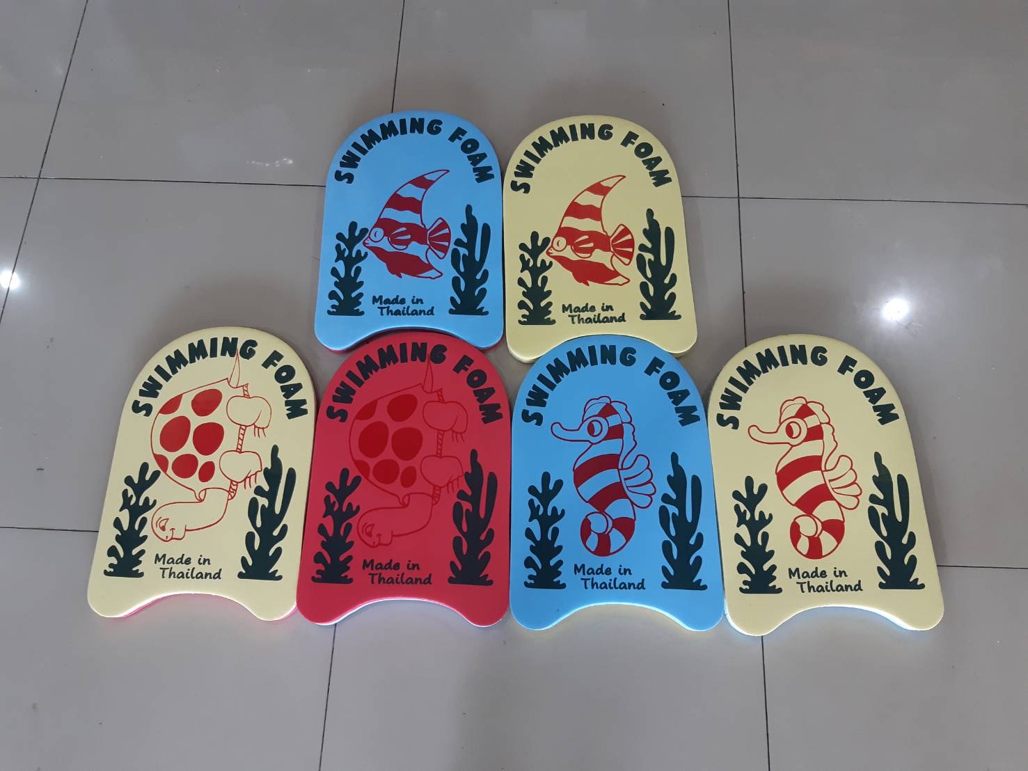 โฟมว่ายน้ำ