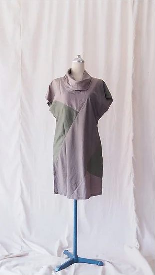 ชุดผ้าไหมตัดสำเร็จ เสื้อตัวยาว รอบอก 36 นิ้ว เฉดสีเขียวมะกอก รหัส WR-CT0507661