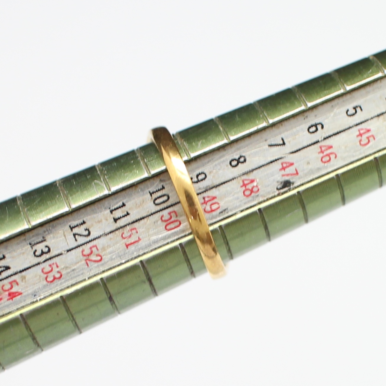 RG250114 แหวนทับทิมประดับเพชร เพชรแท้ 3 เม็ด 0.03 กะรัต ทองแท้ 90% นน. 3.5 กรัม ขนาดแหวน 49