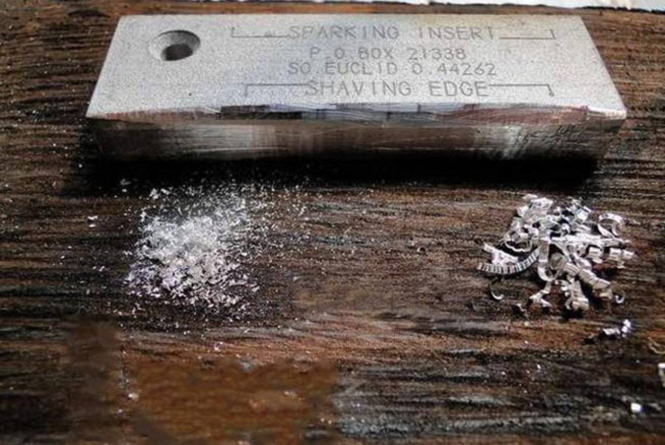 ชุดจุดไฟ -magnisium fire starting tool