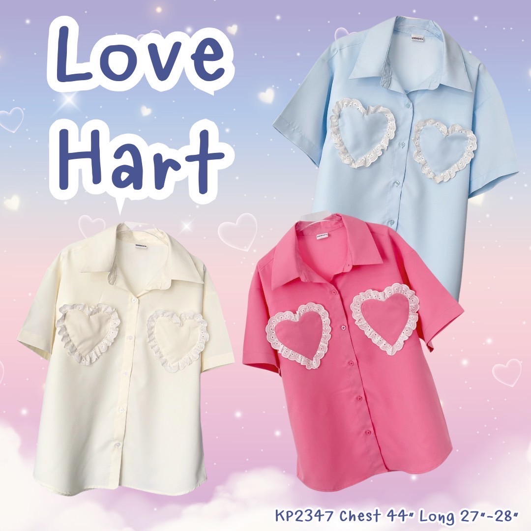 T008 เสื้อเชิ้ตแขนสั้น แต่งกระเป๋าลูกไม้ทรงหัวใจ งานน่ารักมาก
