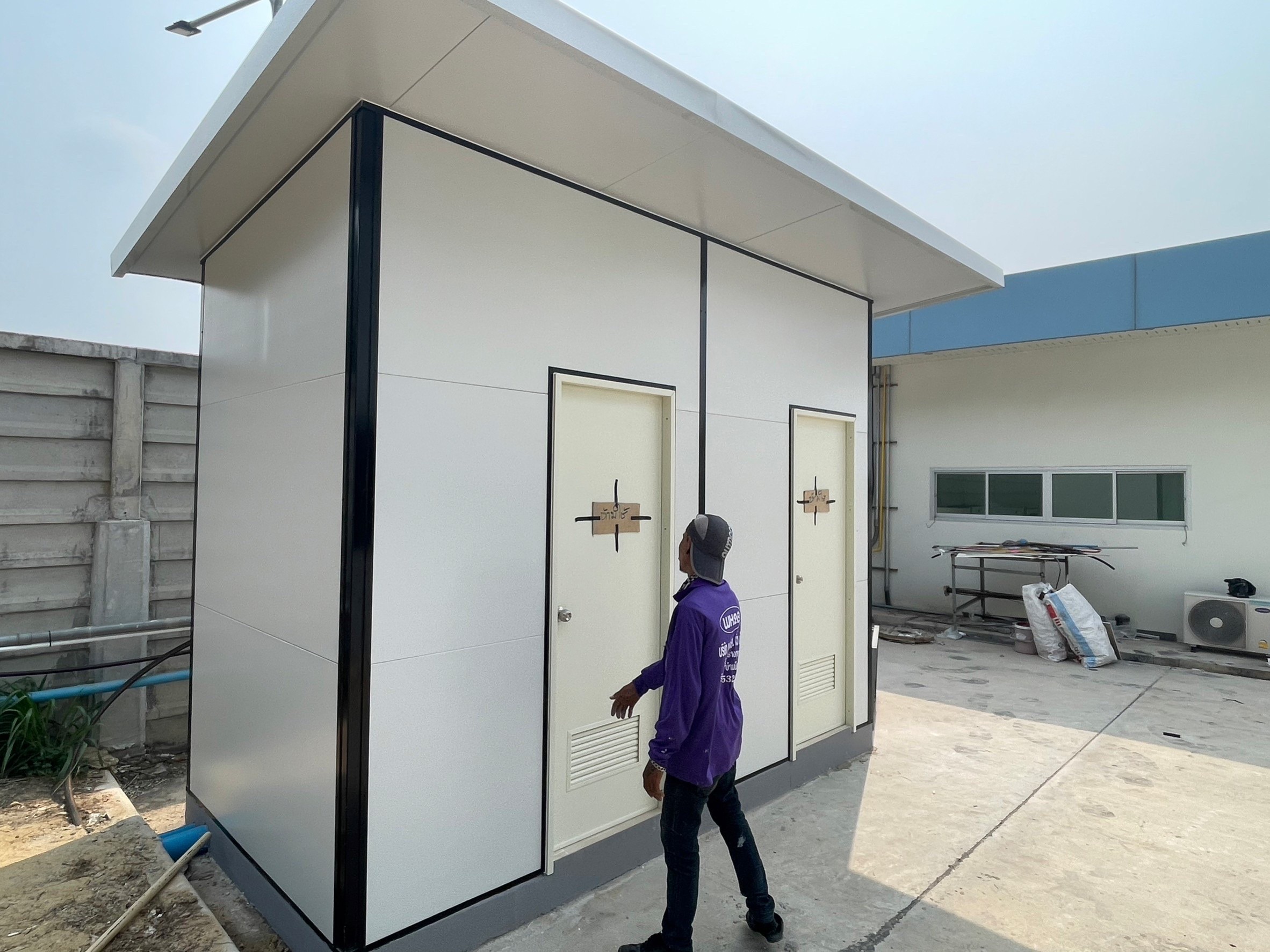 ออฟฟิศสำเร็จรูป บริษัทเหลียงซิ ขนาด5.00x20.00x4.50 เมตร