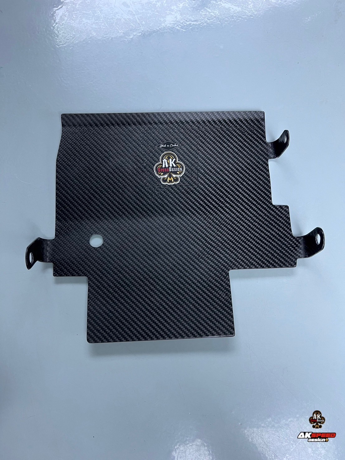 carbon fiber skid plate fit 2023.5-2024 touring
