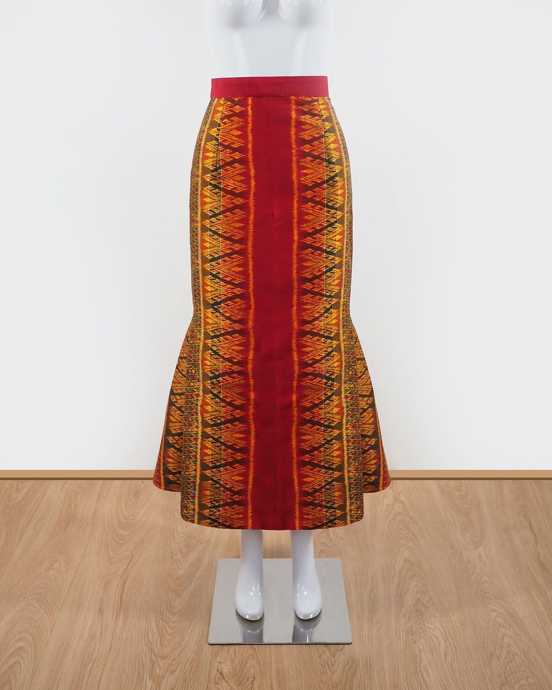 สั่งตัดเย็บกระโปรงผ้าไหม (ไม่รวมผ้า) รหัส CUT-51-121266