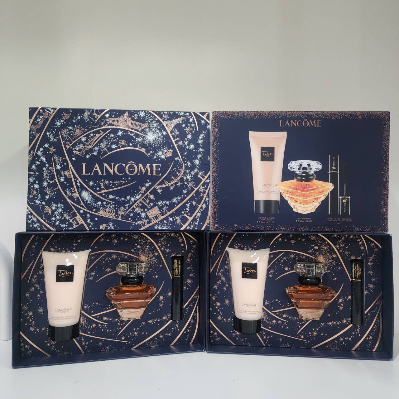 น้ำหอมแท้ Lancome Tresor EDP 30ml Holiday Set 2024 ชุดเซ็ตประกอบด้วย 1. น้ำหอม 30ml 2. Body Lotion 50ml 3. Mini Mascara 2ml "ชุดเซ็ตน้ำหอม