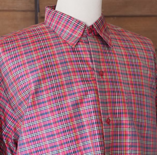 เสื้อเชิ้ตแขนยาว ผ้าไหมลายสก๊อต สีแดงสลับม่วง รหัส DN-CT-SKU100844
