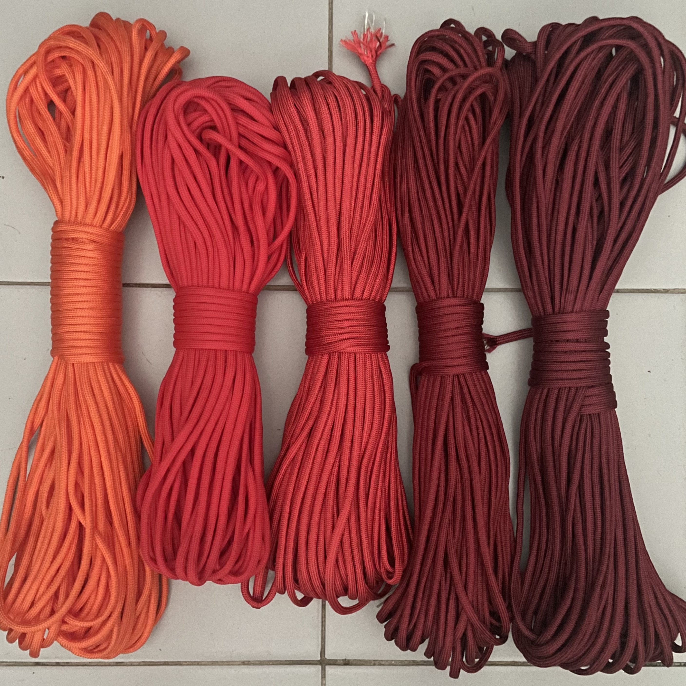 เชือก paracord 550 : solid colors ( 4mm. )