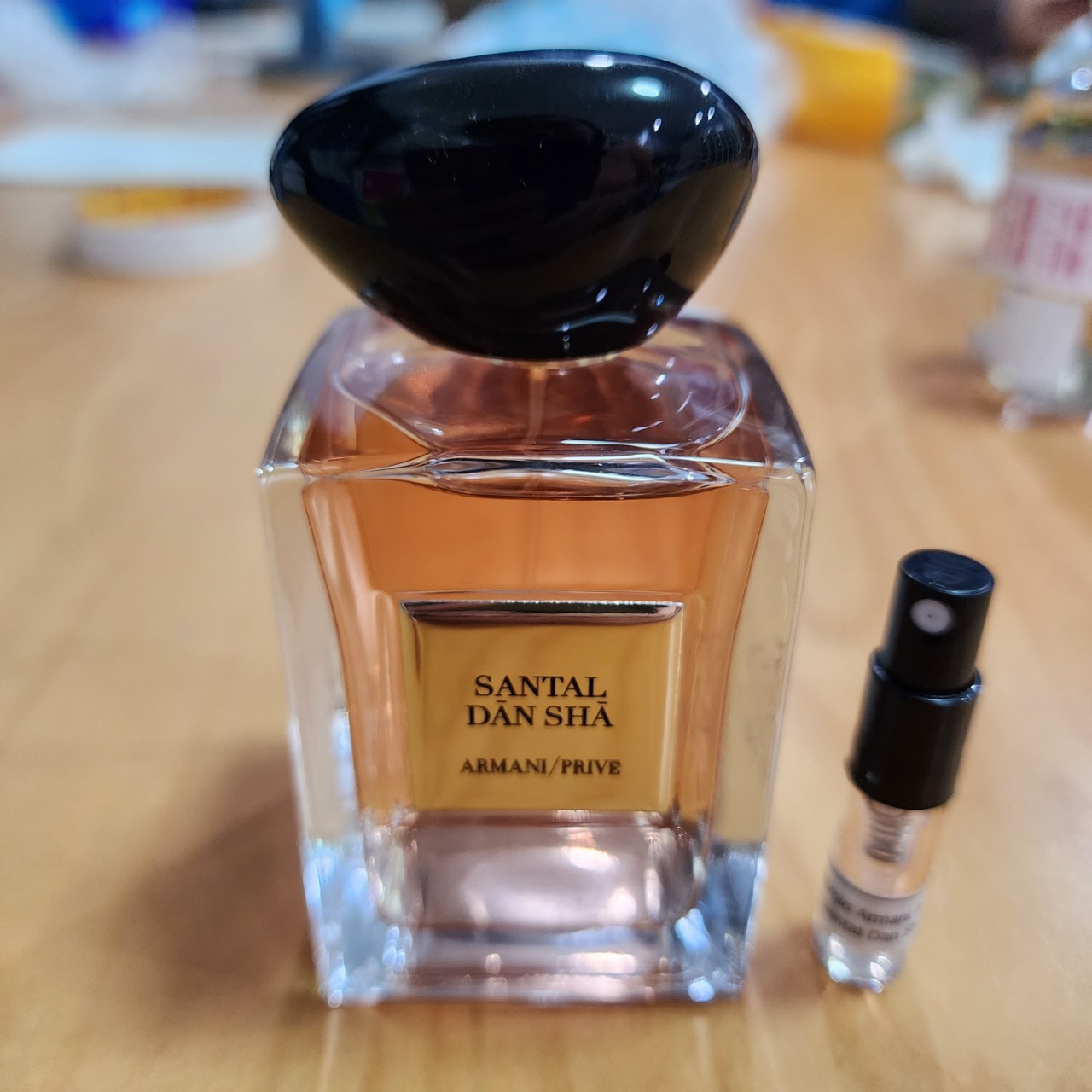 น้ำหอมแท้แบ่งขาย Giorgio Armani Prive Les Eaux - Santal Dan Sha EDT . 💕Travel Size แบบทดลอง