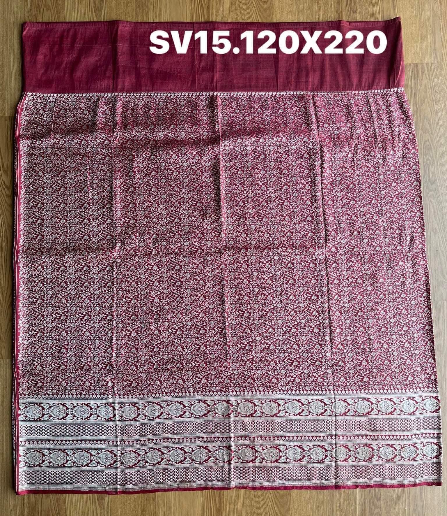 ซิ่น ผ้าปาโตล่ายกเงิน เส้นยืนไหมแท้ ขนาด 120x220ซม พื้นสีแดง รหัส N9-SIL05226610