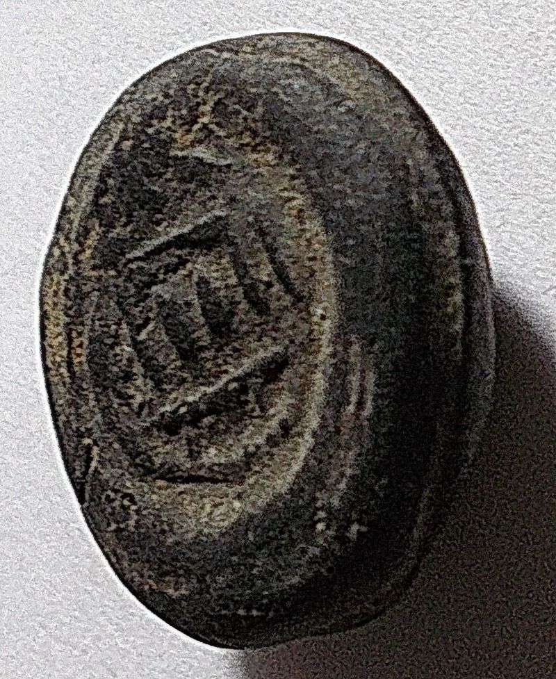 เม็ดกระดุม เนื้อดิน ศิลปทวารวดี