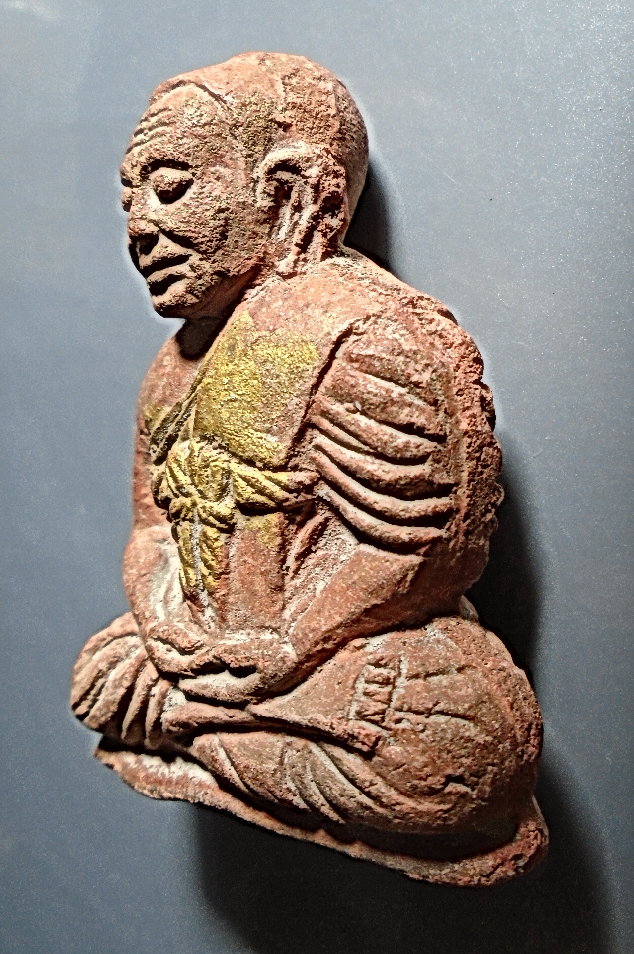 รูปเหมือน เนื้อผงว่านสบู่เลือด ลป.เทพโลกอุดร พิมพ์สมาธิ ขนาดตั้งหน้ารถ กรุวังหน้า