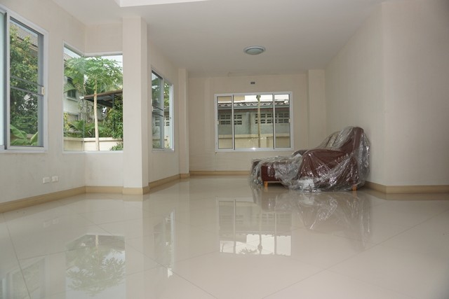 ขาย บ้านเดี่ยว ม.สินธานีแกรนด์วิลล์ คลองห้า ธัญบุรี บ้านสวย