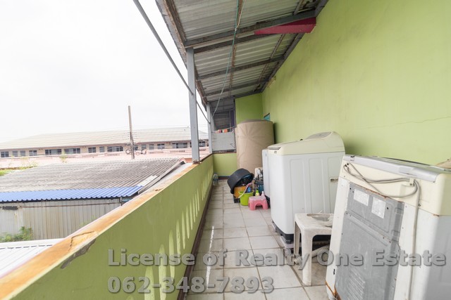 ขายอาคารพาณิชย์ 4 ชั้น ห้องมุม 2 คูหา ติดถนนใหญ่ ใกล้โรงเรียนบ้านบางเลน ทำเลทองสำหรับธุรกิจ