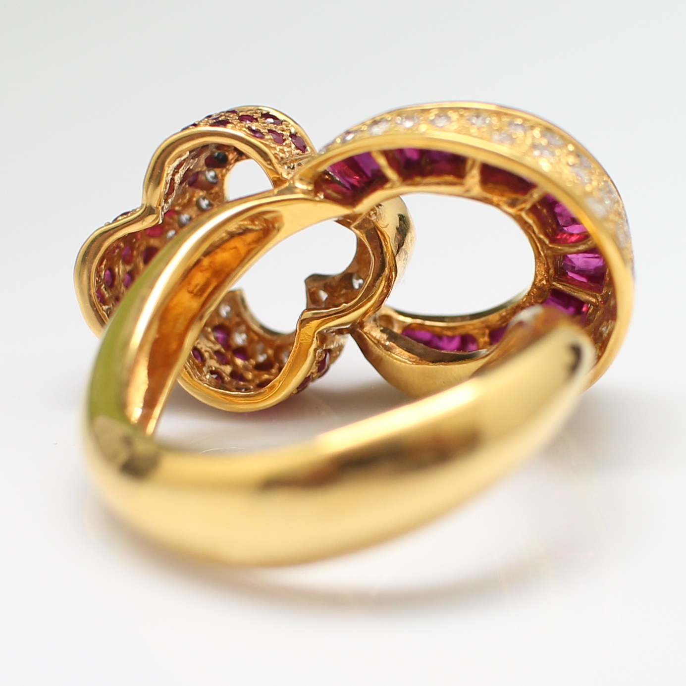 RG250202 แหวนดอกไม้ทับทิมตังซี เพชรแท้ 0.60 กะรัต ทองแท้ 90% นน.รวม 13.5 กรัม ขนาดแหวน 56