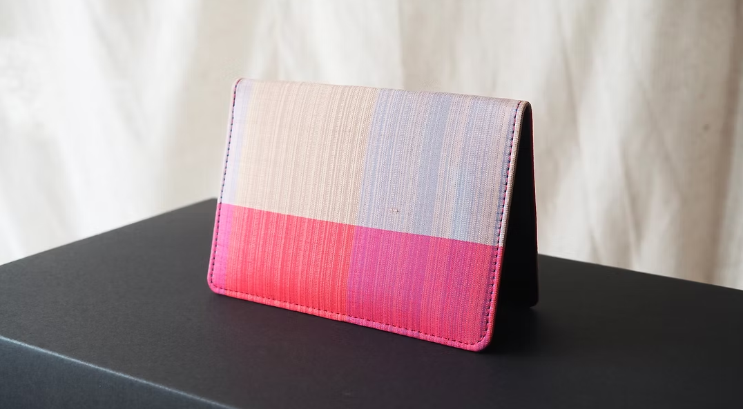 ซองใส่พาสปอร์ต ขนาด 3x9.5x8 cm.สีคละสี GL-CT-103389