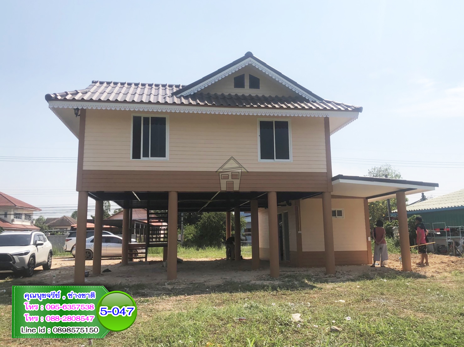 5-047 - บ้านน็อคดาวน์สองชั้นสีน้ำตาล - หลังใหญ่ - ทรงจั่ว