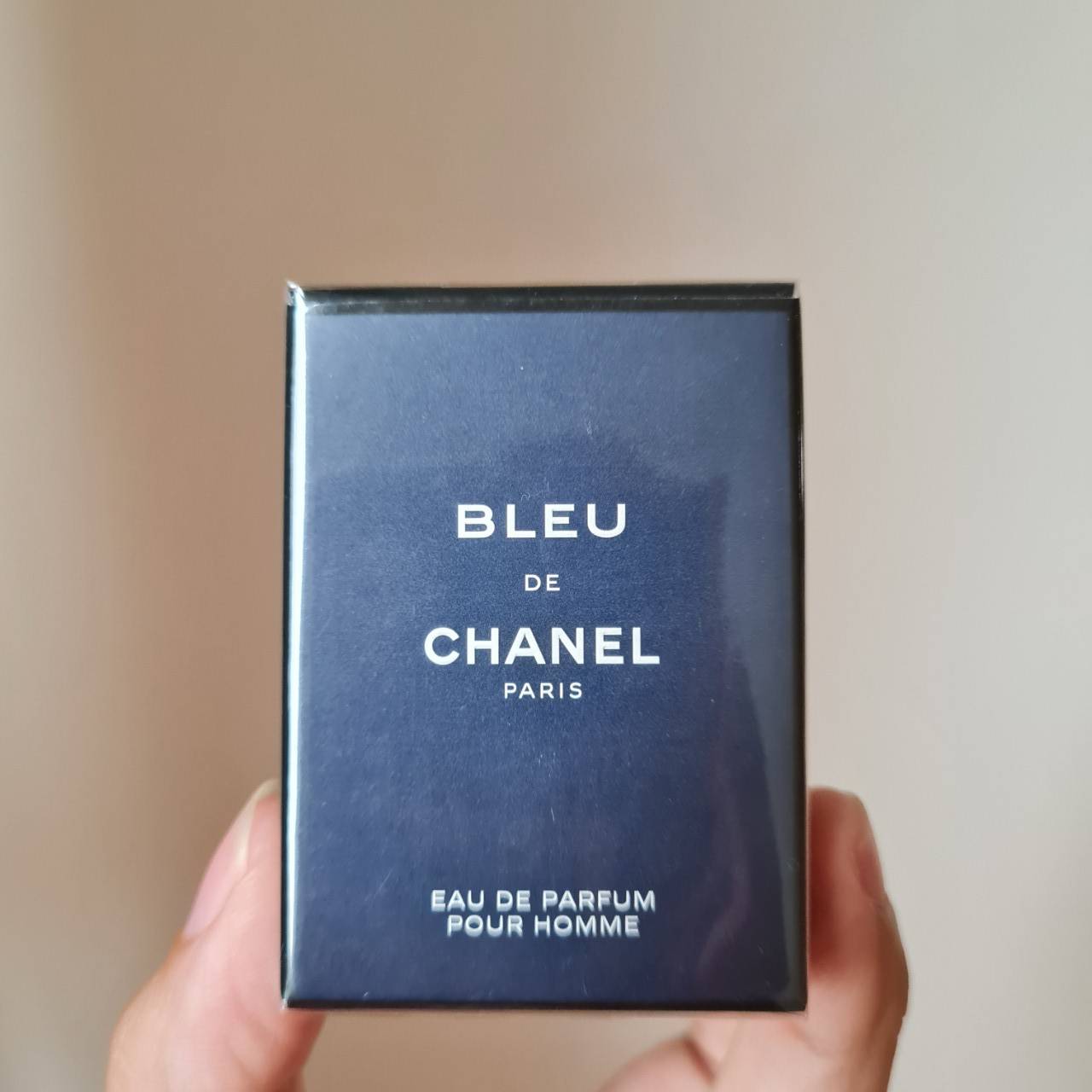 น้ำหอมจิ๋วมินิ Chanel Bleu De Chanel EDP 10ml พร้อมกล่องซีล แบบแต้มมีกล่อง ( Mini Perfume น้ำหอมขนาดพกพา) น้ำหอมจิ๋วมินิ ขวดน่ารัก ตั้งโชว์ก็สวย พกพาก็สะดวก หัวแต้มตามจุดชีพจร